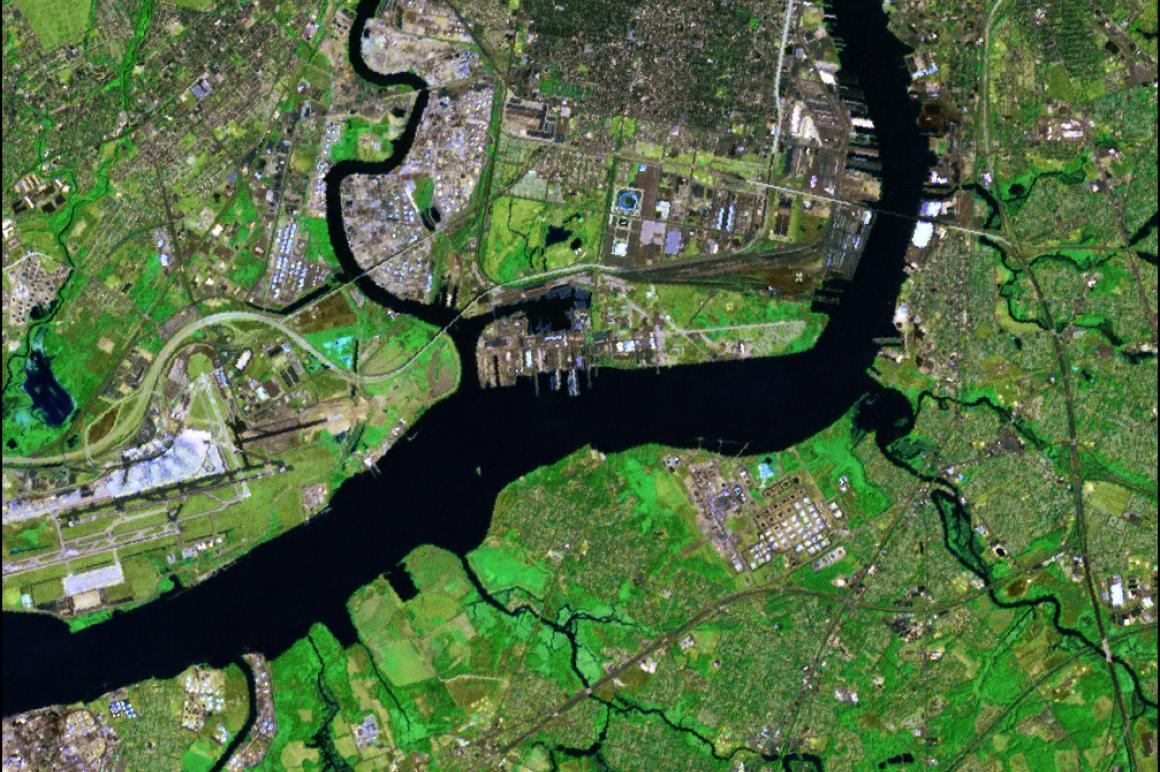 satellite image of Philly waters