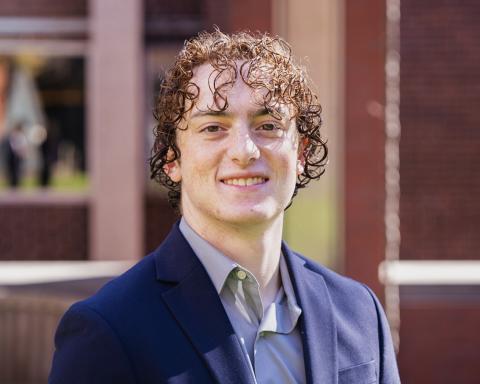 Sandro Mocciolo headshot